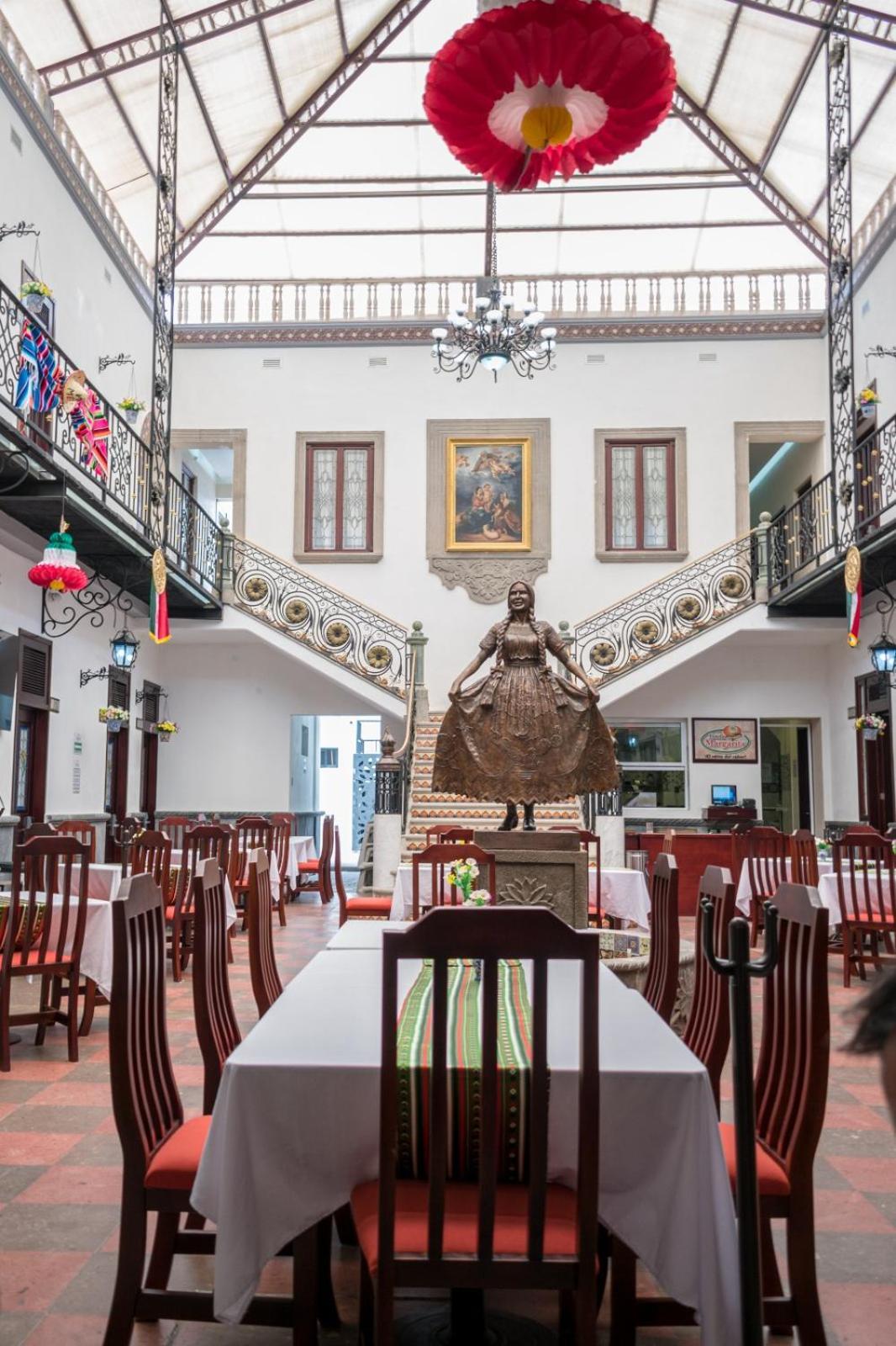 Hotel Margarita Пуэбла Экстерьер фото